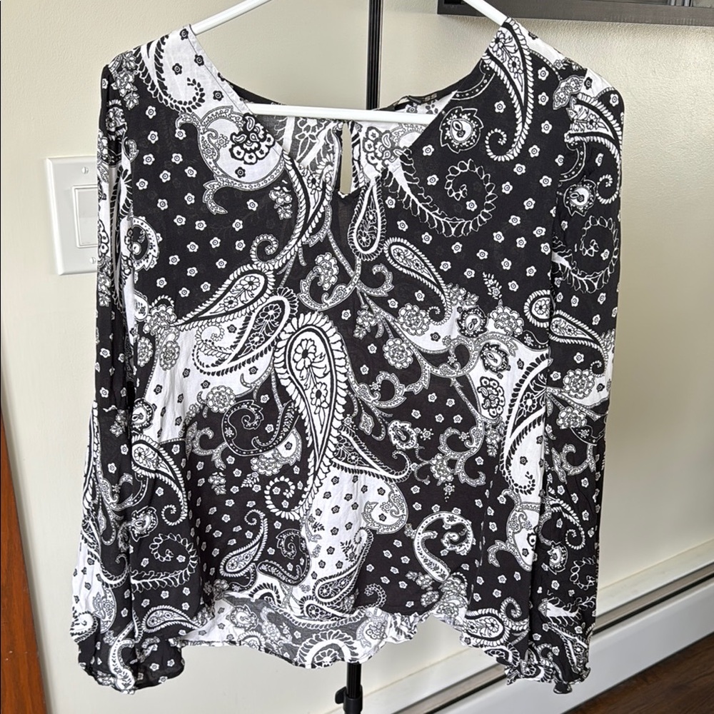 Paisley Black and White Women's Top